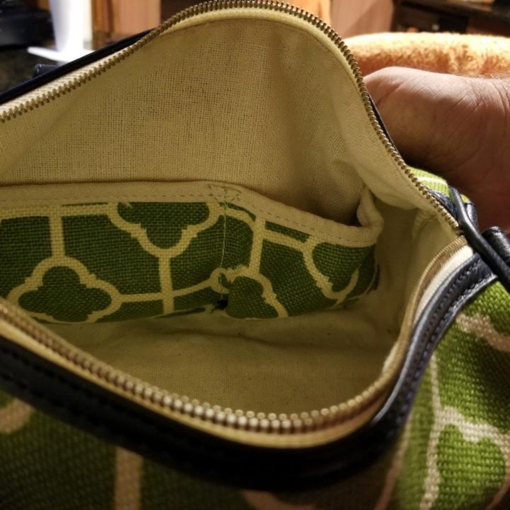 Purse - Picture 3 of 4